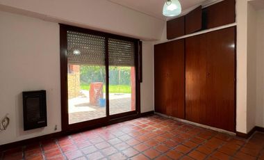 Casa de 3 AMBIENTES en venta