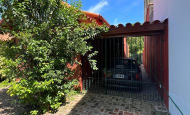 Casa de 3 AMBIENTES en venta
