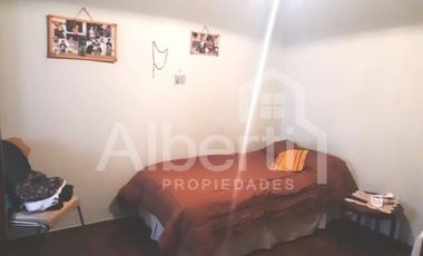 VENTA -  CASA P.H.. HAEDO. BARRIO GÜEMES. 3 AMBIENTES.