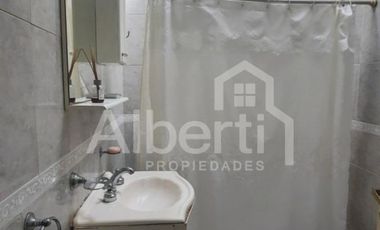 VENTA -  CASA P.H.. HAEDO. BARRIO GÜEMES. 3 AMBIENTES.