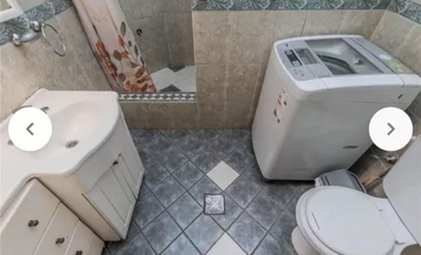 Venta casa 6 ambientes con cochera y fondo Isidro Casanova