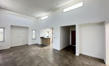 Alquiler de casa Barrio San Felipe con pileta- Canning