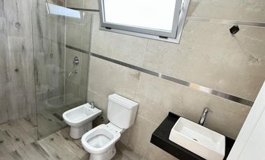 Alquiler de casa Barrio San Felipe con pileta- Canning