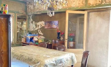 CHALET DE 4 AMBIENTES A REFACCIONAR EN VENTA - MORON NORTE