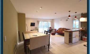 CASA EN BARRIO LA ALAMEDA