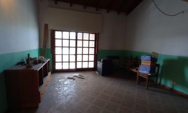 GALPON C FUERZA MOTRIZ MAS 2 DEPARTAMENTOS DE 3 AMBIENTES EN PLANTA ALTA NUEVO PRECIO USS 230 MIL ANTES 260