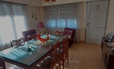 VENDO CHALET 4 AMB EN VILLA PRIMERA