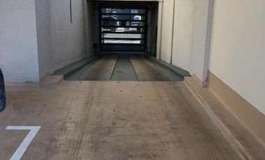 Cochera descubierta, en venta