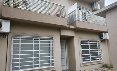 Departamento de 2 ambientes 2°  P C||°ontrafrente.