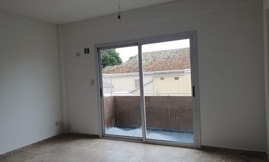 Departamento de 2 ambientes 2°  P C||°ontrafrente.