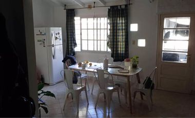 CASA AMERICANA 3 AMBIENTES SOBRE LOTE PROPIO DE 8.66 X 26 - IDEAL CONSTRUCTOR - RAMOS MEJIA