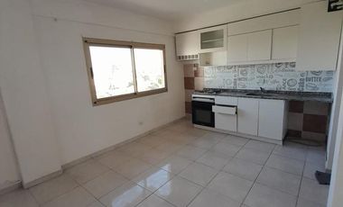 Departamento tres ambientes a la venta en San Miguel