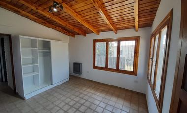 2 amplias casas en Venta en Dina Huapi