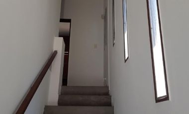 AMPLIO CHALET EN ALQUILER