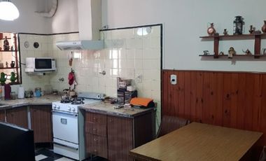 AMPLIO CHALET EN ALQUILER