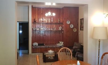 AMPLIO CHALET EN ALQUILER