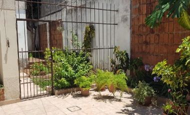 AMPLIO CHALET EN ALQUILER