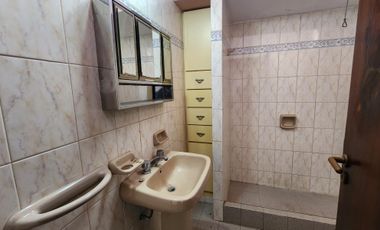 EN ALQUIER DEPARTAMENTO SIN EXPENSAS 2 DORMITORIOS