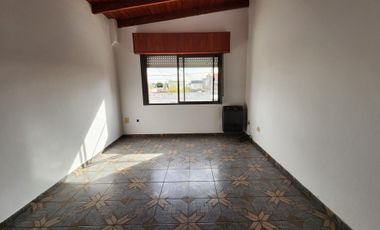 EN ALQUIER DEPARTAMENTO SIN EXPENSAS 2 DORMITORIOS