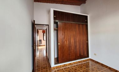 EN ALQUIER DEPARTAMENTO SIN EXPENSAS 2 DORMITORIOS