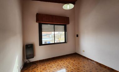 EN ALQUIER DEPARTAMENTO SIN EXPENSAS 2 DORMITORIOS