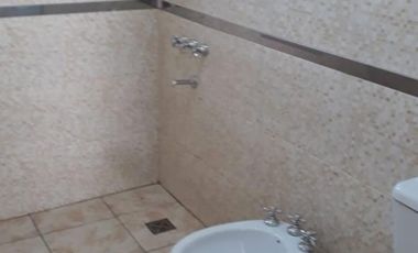 ALQUILER-ALDO BONZI- DEPARTAMENTO 3 AMBIENTES  PLANTA ALTA FRENTE