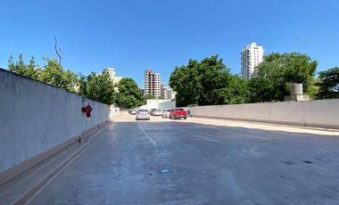 Cochera descubierta en alquiler