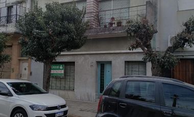 VENTA PH 3 ambientes con patio y balcón. Ciudadela