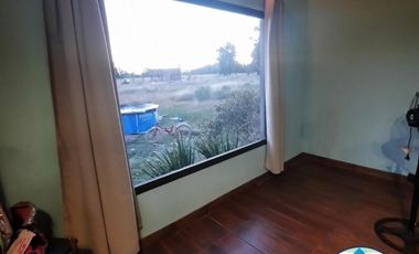Vivienda moderna con amplio terreno, en Lozano.