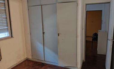 ALQUILER en Esmeralda al 800  Retiro 2 Ambientes SIN MUEBLES.