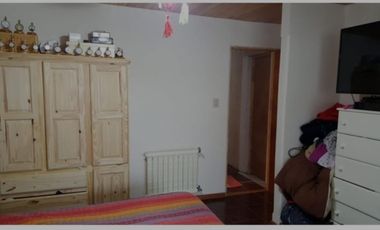 VENDO CASA CINCO AMBIENTES