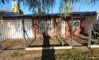 VENDO CASA EN QUEQUEN