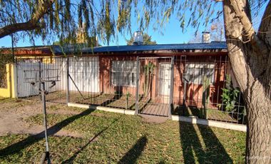 VENDO CASA EN QUEQUEN