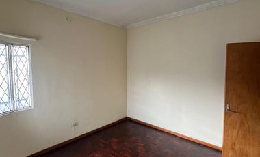 Casa de 3 AMBIENTES ubicada a 150 metros de la estación