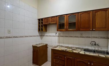 Casa de 3 AMBIENTES ubicada a 150 metros de la estación