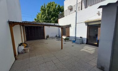 Ph De 4 Ambientes En Dos Plantas, Amplio, Garaje, Parrilla, Oportunidad