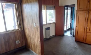 Ph De 4 Ambientes En Dos Plantas, Amplio, Garaje, Parrilla, Oportunidad