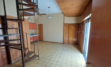 Ph De 4 Ambientes En Dos Plantas, Amplio, Garaje, Parrilla, Oportunidad