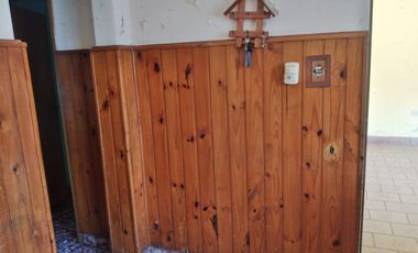 VENTA CASA AMERICANA 4 AMBIENTES MORÓN