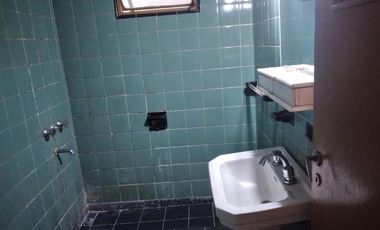 VENTA CASA AMERICANA 4 AMBIENTES MORÓN