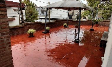 Excelente propiedad de 3 ambientes con cochera  y terraza y departamento  monoambiente.