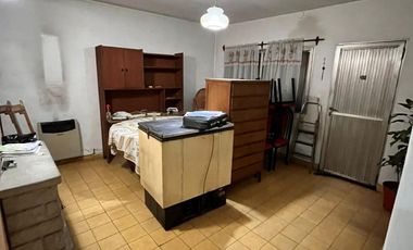 excelente propiedad casa y local comercial