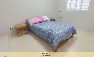 CASA CON DOS LOCALES A ESTRENAR 4 AMBIENTES, GRAL. RODRIGUEZ