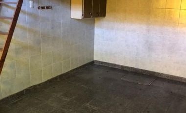 CASA PH DE 5 AMBIENTES EN EXCELENTE CONDICIONES