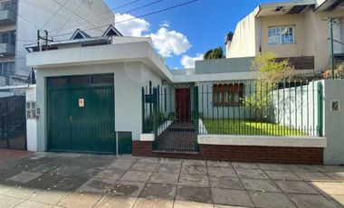 CASA EN VENTA DE 4 AMBIENTES