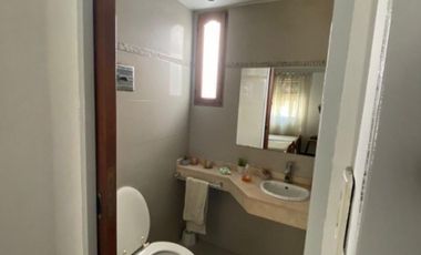 CASA EN VENTA DE 4 AMBIENTES
