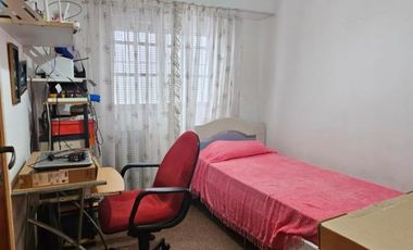 VENTA DE CASA CUATRO AMB, ZONA VILLA BALLESTER