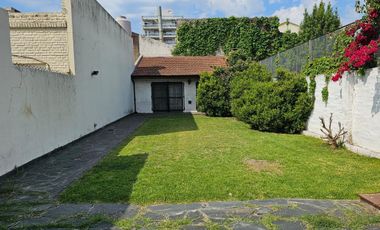 VENTA DE CASA CUATRO AMB, ZONA VILLA BALLESTER