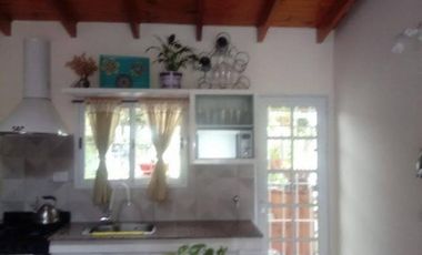 CASA 3 AMBIENTES MAS DOS DEPARTAMENTOS AMOBLADOS