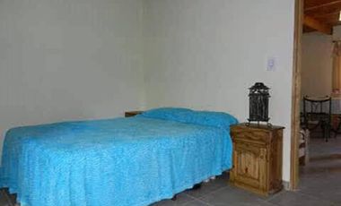 CASA 3 AMBIENTES MAS DOS DEPARTAMENTOS AMOBLADOS
